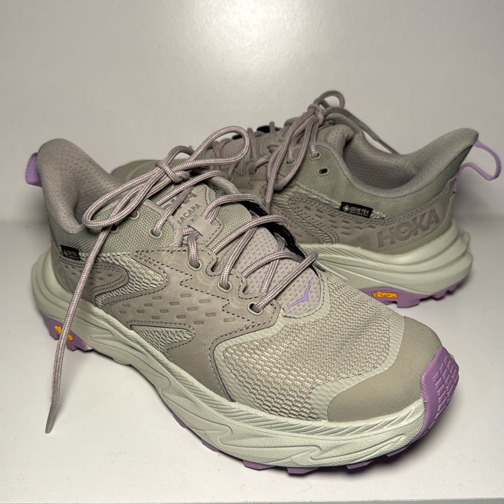 NWT Hoka Anacapa 2